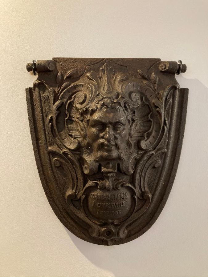 Suite Charles - Vue Musee Rimbaud Charleville-Mézières المظهر الخارجي الصورة